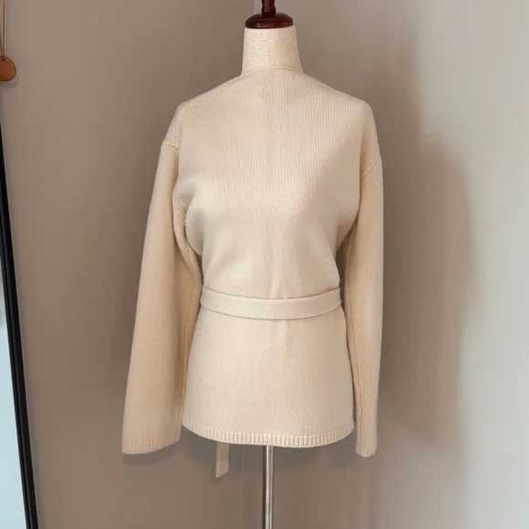 🌿 ALMADA LABEL 🌿 Aria Cardigan, cream 
XS $663 SOLD OUT! - Picture 12 of 13